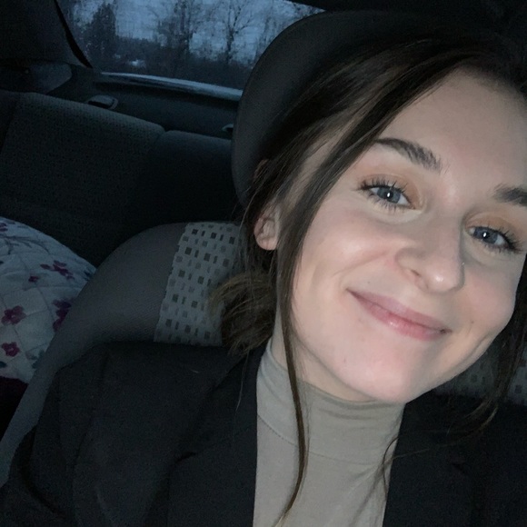 Meet your Posher, Lily - Picture 1 of 1